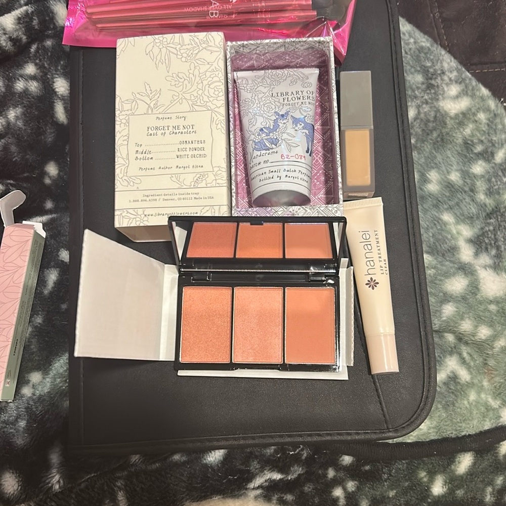 Makeup & Skin Care Bundle